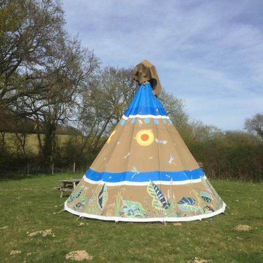 Big Sky Tipi Holidays Wartling Exteriör bild